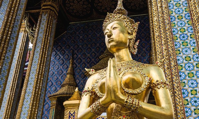 circuito-completo-por-tailandia-diosa-karine-wat-phra-kaew-bangkok-tailandia viaje sudeste asiatico