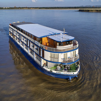 Bagan - viaje en barco por el río Irrawaddy