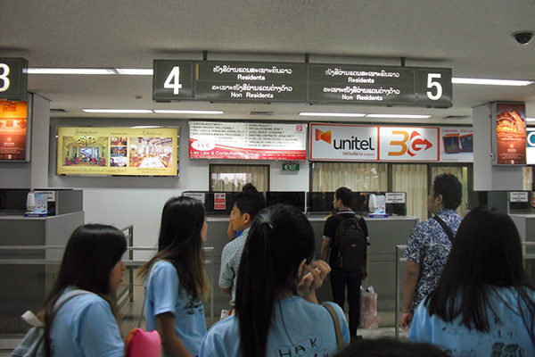Laos-unitel-tiendas-en-aeropuerto