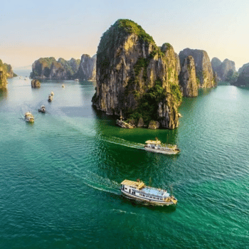 Aventura entre Maravillas Naturales de Halong