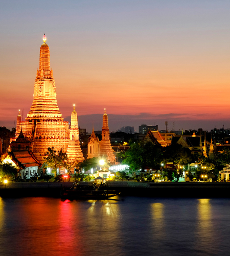 Wat Arun en el río Chao Phraya, viaje clásico